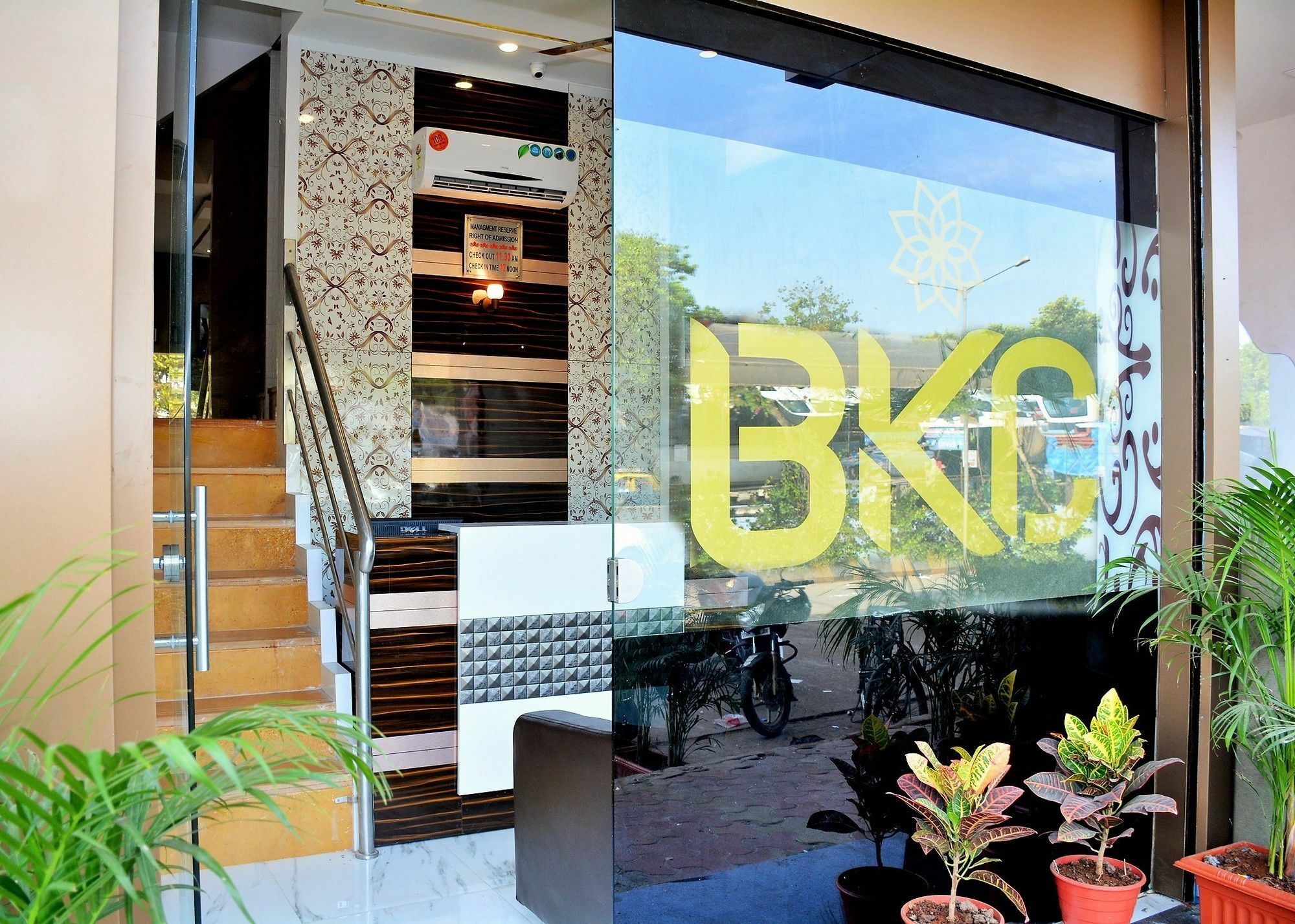 Hotel Bkc Palace Mumbai Exterior foto